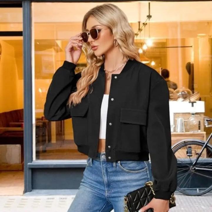 JAQUETA-BOMBER-PRETA-FEMININA-COM-BOLSOS-6